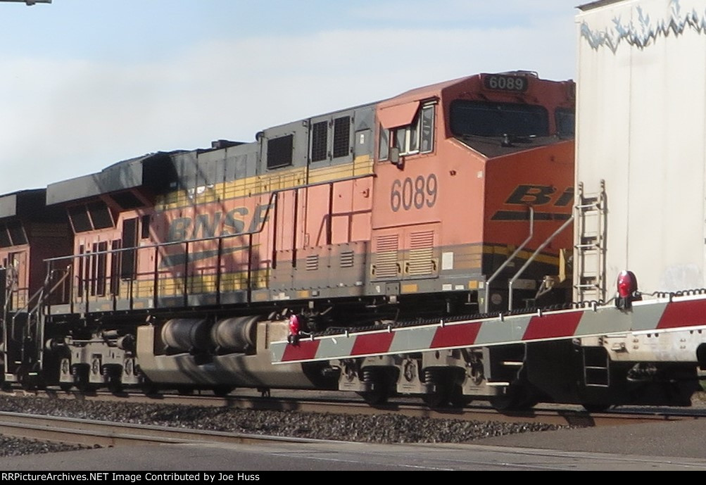 BNSF 6089